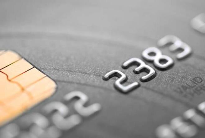 1. Tketici ikayeti zerine haksz ve karlksz olduu tespit edilen cret ve komisyonlar benzer durumdaki tm mterilere toplu olarak iade edilmeli. rnein emekliye isizlik sigortas yapld tespit ediliyorsa, tm emekli tketicilere sigorta primleri faizi ile iade edilmeli ve bunu yapan bankaya ceza kesilmeli.