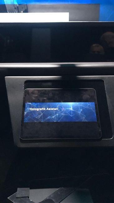 lerleyen yllarda, zellikle 5G teknolojisinin yaygnlamasyla birlikte balantl otomobil akll yaamn merkezine yerleecek ve mobilite ekosistemi iinde doacak yeni hizmetler kullanclarn hayatna deer katan ve kolaylatran farkl bir mobilite deneyimi yaatacak.