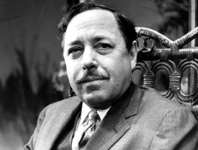 Oyun yazar Tennessee Williams plastik ie kapa ile boularak can verdi  <br>  1983 ylnda gerekleen bu olay burun spreyindeki veya lens solsyonlarnda kullanlan plastik kapaklarla gerekleti. Doktorlar yazarn boazndaki bu kapan baka ilalar kullanrken yanllkla boazna katn sylyor.
