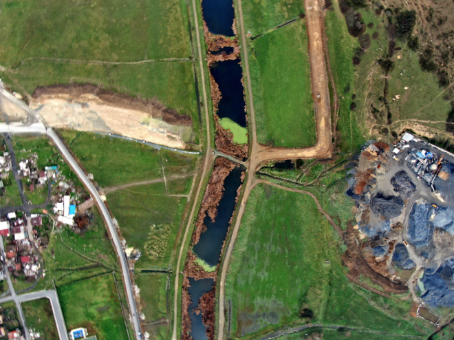 Kanal stanbul Projesi nedir: Aklamalara gre, resm adyla Kanal stanbul, ehrin Avrupa Yakas'nda hayata geirilecek. Hlihazrda Karadeniz ile Akdeniz arasnda alternatifsiz bir geit olan stanbul Boaz'ndaki gemi trafiini rahatlatmak adna Karadeniz ile Marmara Denizi arasnda yapay bir suyolu alacak.