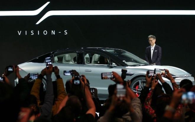 Sony CEO'su Kenichiro Yoshida, "Bu prototip, mobilitenin geleceine katklarmz somutlatryor? dedi.