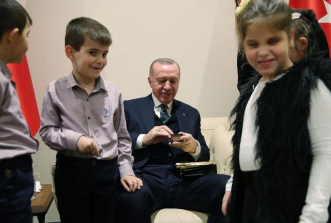 Kabulde, Aile, alma ve Sosyal Hizmetler Bakan Zehra Zmrt Seluk da bulundu.