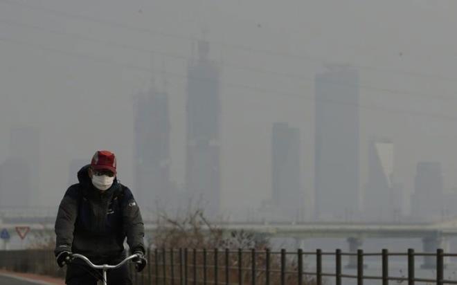 "Henz kar beklenmiyor"  <br>  Henz kar beklenmediinin de altn izen Dr. Demirhan, ?nmzdeki Sal gnne kadar kar beklenmiyor. Yksek basnc gelmesi ile birlikte hatta scaklklar da ok yksek. Bu nedenle kar beklenmiyor" diye konutu.