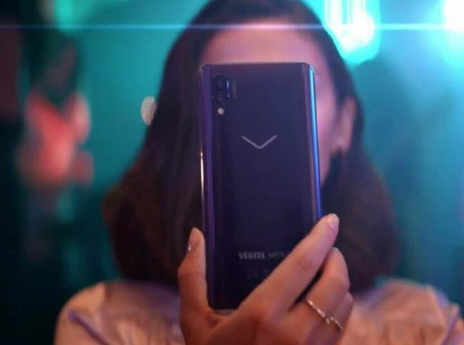 Vestel Venus Z40 3 bin 149 TL