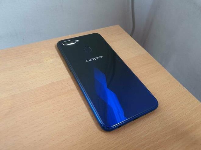 Oppo F9 Pro 2 bin 333 TL