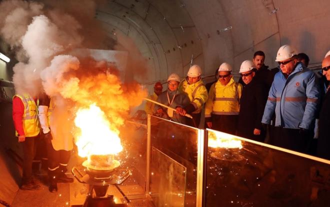 Dnyann en byk havaliman olan stanbul Havaliman'na ulam kolaylayor. Gayrettepe'den stanbul Havaliman'na gidecek metro, Trkiye'nin en hzl metrosu olma unvann ele geirecek.