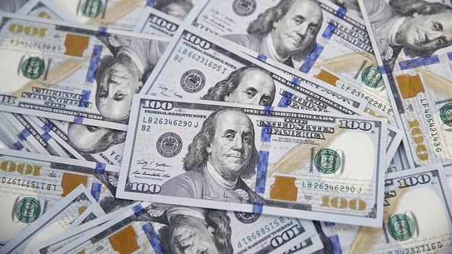 472 miyar dolar pazar deerine sahip olan Tencent Holdings ise WeChat gibi in'de ok yaygn kullanlan ve kullanclarna yemek sipariinden hastane randevuna kadar pek ok konuda dijital hizmet veriyor.