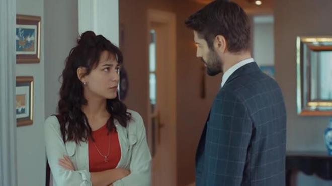 Asiye iin tehlike anlar almaya balamtr. Olunun yaadndan habersiz olan Hasan'n, Aka'yla bir Asiye'nin kalesi gibi grd kke girmesi an meselesidir&#8230;