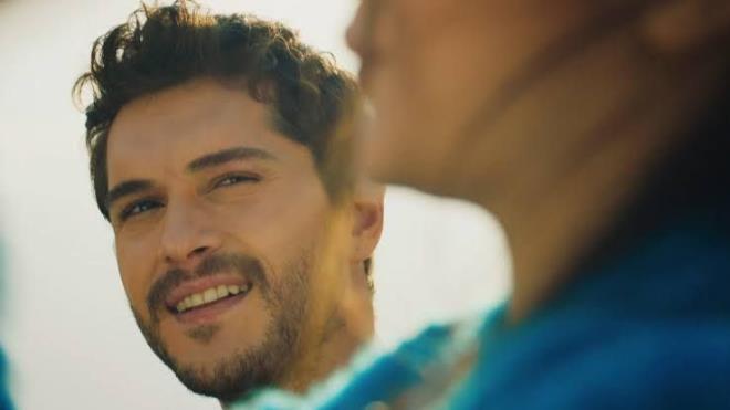 Peki, Alperen Duymaz kimdir?  <br>    Alperen Duymaz, 3 Kasm 1992'de Ankara'da dnyaya geldi.