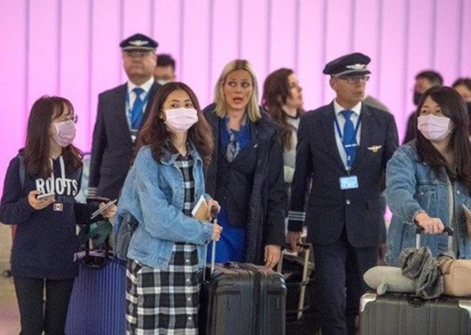 Bununla birlikte Corona virs, lkenin Guangdong eyaletinde 32, bakent Pekin'de 22, anghay'da 16 kiide tespit edildi. Virsn ilk ortaya kt 12 Aralk'tan bugne kadar 18 kii hayatn kaybetti.