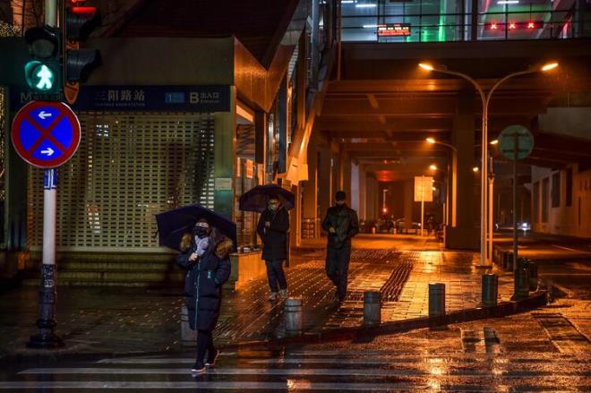 lk olarak Aralk 2019'da bulunduu iin adna 2019-nCoV denilen virse kar Vuhan'da alnan nlemleri ve kentin zelliklerini BBC derledi.