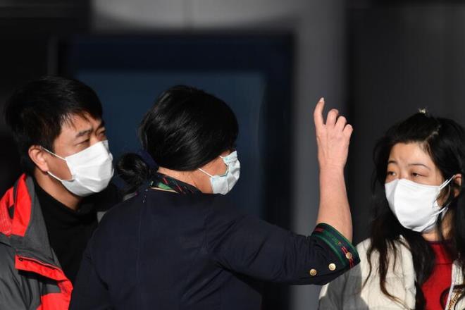 - ksrrken ve haprrken az ve burun ksmlarn kapatmak ve kullandklar mendilleri sk sk deitirmek- Canl hayvanlarn bulunduu iftlik ve pazarlardan, kesimhanelerden uzak durmak- Canl ya da l hayvanlarla temastan kanmak- Et, balk ve yumurta benzeri hayvansal ve su rnlerini iyi pimi ekilde tketmek