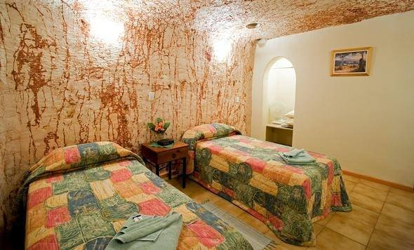 Aborjinler bu blgeye &#8216;kupa-piti&#8217; yani &#8216;beyaz adam delii, su delii&#8217; olarak adlandrmlar.