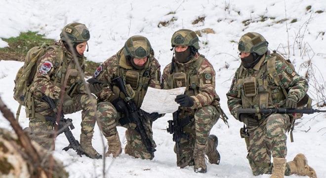 TV100'den Birsen Altunta'n haberine gre, fenomen dizide Marcus karakterine hayat veren Gken Gkeba projeye veda edecek.