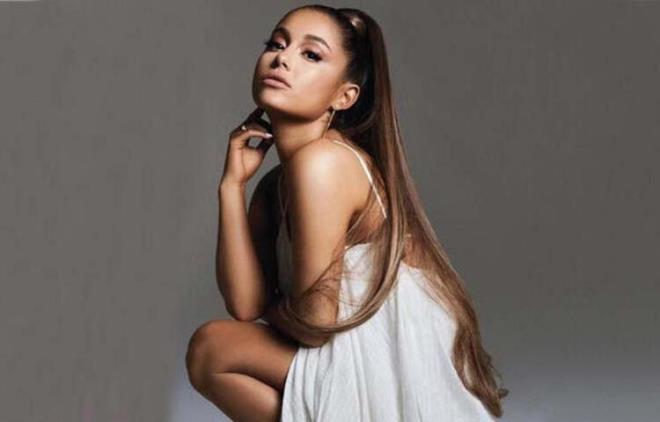 Ariana Grande    Gnderi bana 996 bin dolar