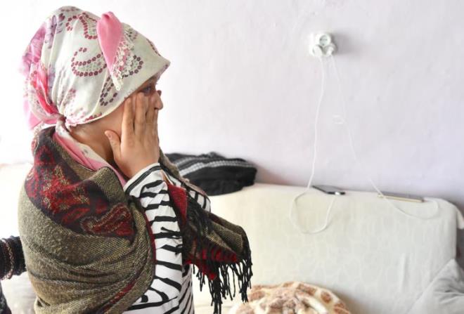 Drdane Aydn, yapt aklamada, enkaz altndayken eiyle birbirlerine sarldklarn ve kurtarlmay hayal bile edemez hale geldiklerini syledi.