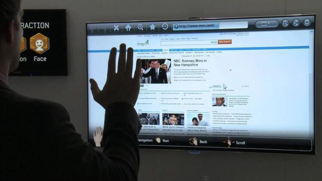 Panel Teknolojileri  <br>  te yandan OLED'lerin dezavantajlar da yok deil. ncelikle OLED TV'ler LED LCD TV'lerin ulat parlakla ulaamyor. Bu da ilerleyen sayfalarda deineceimiz HDR ierikler iin sknt yaratyor.