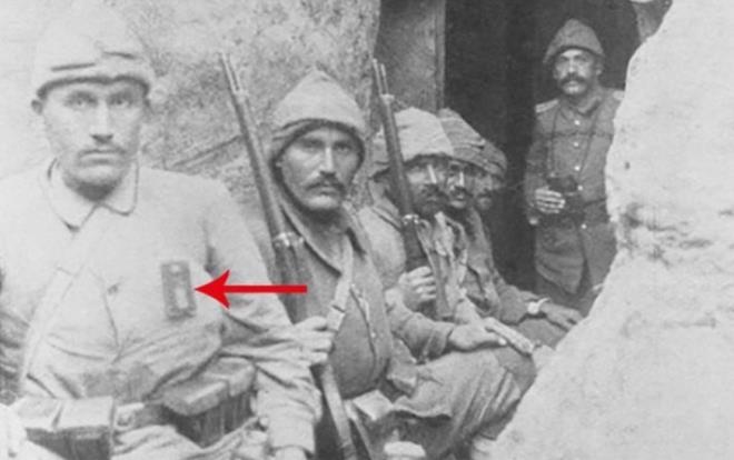 anakkale Savalar Gelibolu Tarihi Alan Bakanl tarafndan, Altepe'deki Nuri Yamut Ant blgesinde alt yap almalar kapsamnda, anakkale Savalar srasnda Trk askerlerinin kulland patlamam tarihi Tfekiyef el bombas bulundu.