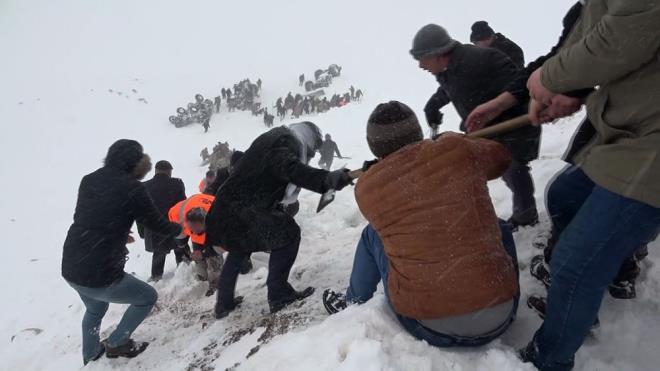 Van'da  dmesi sonucu 33 kii hayatn kaybetti.