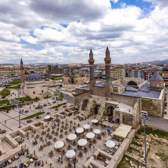 SVAS    Doum yeri: Sivas    stanbul'daki nfus: 364.641