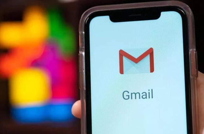 Gmail uzun bir aradan sonra kapsaml bir gncelleme alyor. Tasarm deiiyor, grnts ok daha farkl bir Gmail geliyor. Bu gncelleme ile birlikte nemli deiiklikler kullanclar bekliyor.