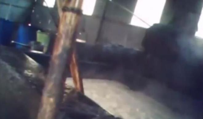 in basnda kan haberlere gre, 2011 ylnda yasad olarak kanalizasyondan ektii atklarla 100 ton ya reten 32 kii tutuklanmt.