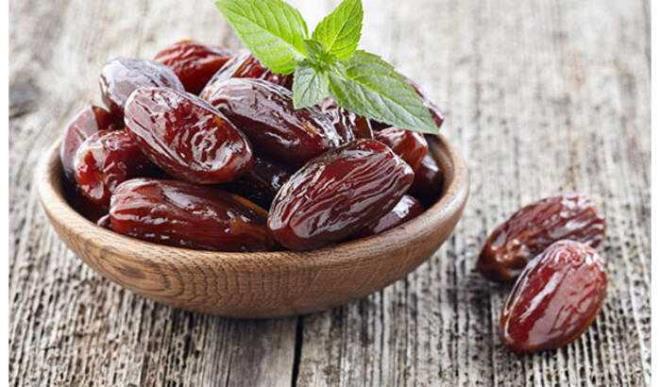 KAS KAYBINI NLER    Betakaroten (provitamin A), doada natrel olarak bulunan A vitamininin ilk formatdr. Bu vitamin, vcudumuzdaki DNA, hcre zar ve protein yapsn destekler. Dolaysyla kalp ve damar hastalklarnn oluumunu engeller. Zeaksantin maddesi de yalla bal kas erimesini nler.