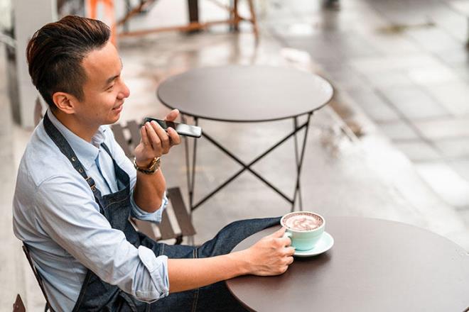 Masanza daha nce hizmet eden kii bir anda ortadan kaybolduysa muhtemelen molaya kmtr. Ama dier servis elemanlarna sorduunuzda "Depodan bir ey almaya gitti" cevabn alrsnz.