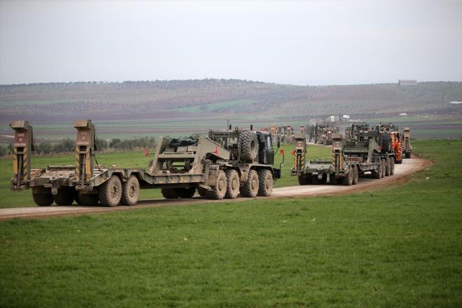 Trk Silahl Kuvvetleri (TSK) tarafndan Suriye snrndaki askeri birliklere zrhl ara takviyesi yapld.
