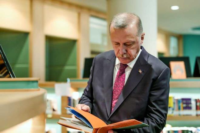 Cumhurbakan Recep Tayyip Erdoan'n nclk ettii ktphanenin ina almalar ncesinde Trkiye'nin nde gelen kltr insanlar, sahaflar, ktphane yneticileri, sivil toplum kurulular, dezavantajl gruplar ve aileleriyle altaylar yapld.