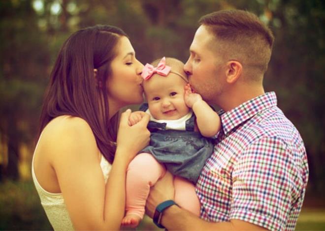 Aile bireylerin mutluluk kayna<br>    Bireylerin mutluluk kayna olan kiiler incelendiinde; kendilerini en ok ailelerinin mutlu ettiini belirtenlerin oran, 2019 ylnda yzde 74,1 olurken bunu srasyla; yzde 12,8 ile ocuklar, yzde 3,8 ile kendisi, yzde 3,7 ile e, yzde 2,5 ile anne/baba ve yzde 1,6 ile torunlar takip etti.