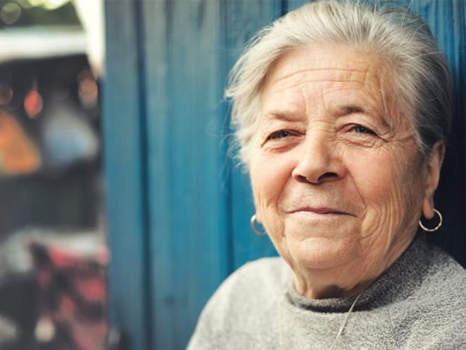 65 ya ve st en mutlu olanlar <br>    Ya gruplarna gre mutluluk dzeyi incelendiinde; 65 ve zeri ya grubu, 2018 ylnda yzde 61,2, 2019 ylnda ise yzde 58,5 ile en yksek mutluluk orannn grld ya grubu oldu.