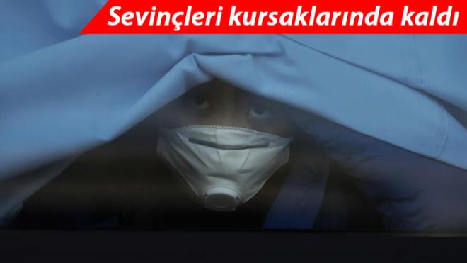 Coronavirs nedeniyle u ana kadar 2 bin 126 kii yaamn yitirdi. lmlerden 10 tanesi hari tm in anakarasnda meydana geldi. Dnya genelinde ise 75 bin 600 kii enfekte olmu durumda. Vakalarn byk ounluu yine in'de bulunuyor..