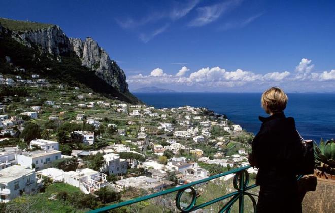 Teora dnda hemen hemen herkesin haberdar olduu talya'da iki belediyenin balatt "1 Euro'ya Ev" projesinde belediye bakanlar ilemlerin kolaylatrldn da sylyor. te onlarla ilgili detaylar