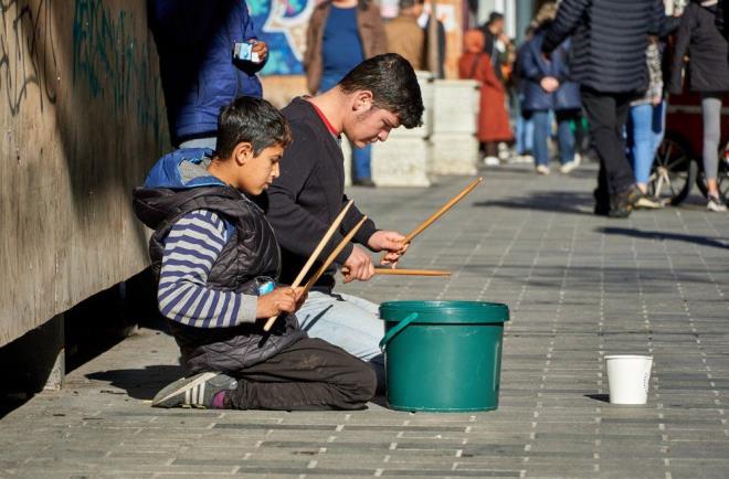 Annelerin yzde 58,3&#8217; bakmas gereken kk ocuu olduu iin alamazken, yzde 85&#8217;i ocuu kree gittiinde alabileceini belirtiyor.