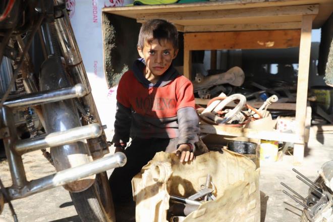 * Yzde 44,4&#8217;nde snma sorunu var. Istma sistemi olarak hanelerin yzde 16,6&#8217;snda soba, yzde 36,2&#8217;sinde doalgaz sobas kullanlyor.<br>  * Yzde 44,7&#8217;si ise yeterli beslenme olanaklarna sahip deil.