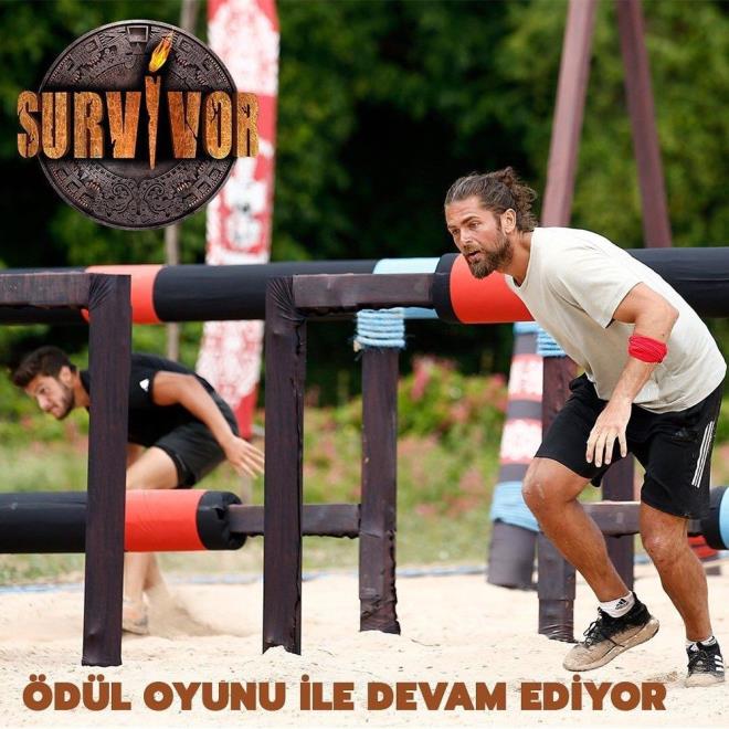 Survivor'n yeni blmnde ilk olarak dl oyunu oynand. Dominik Adas'nda zorlu hayat koullarna gs geren ve sevdiklerinden uzak kalan Survivor yarmaclar dl duyunca alamaya balad. dl oyunu yeni sezonda ilk kez gerekleen iletiim oyunlarndan biri oldu.