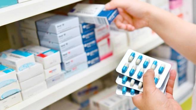 Aksu, "Melatoninin salglayaca olumlu etkilerden yoksun kalrz. Bilimsel aratrmalar; melatonin eksiklii olan kiilerde gribal enfeksiyonlarn ve bakteriyel hastalklarn daha fazla grldn ve hastaln daha ar getiini ortaya koyuyor." eklinde konutu.