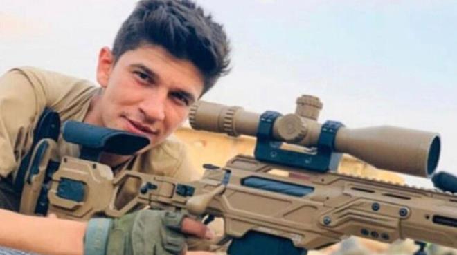 PYADE UZMAN ONBAI TURGUT BURKAY KORKMAZ - (23) - ANTALYASuriye'nin dlib kentinde dzenlenen hava saldrsnda ehit olan 33 askerden Piyade Uzman Onba Turgut Burkay Korkmaz'n Antalya Finike'de yaayan ailesine ac haberi, askeri yetkililer verdi.