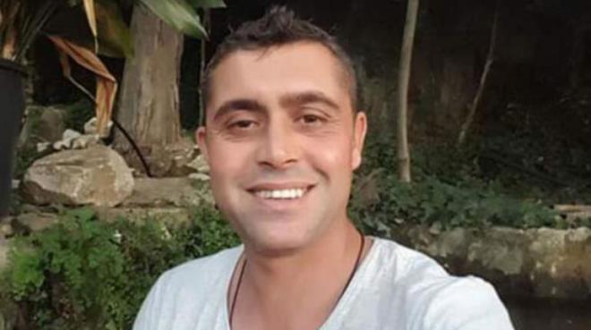 PYADE UZMAN AVU - Ali TURGUT - (39) UAK - ehit olan Piyade Uzman avu Ali Turgut'un Uak'taki baba evine ehadet haberi ulat.