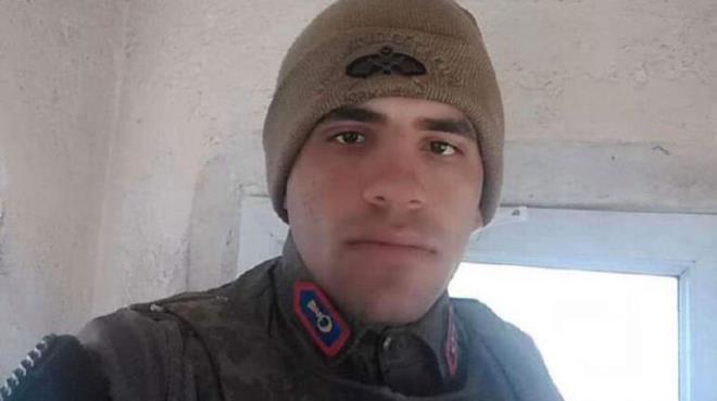 PYADE UZMAN ONBAI MEHMET ORHAN - (25) - ADIYAMAN - ehit olan Piyade Uzman Onba Mehmet Orhan'n (25) Adyaman'daki evine ehadet haberi ulat.