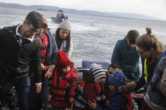 Trkiye snr kaplarn Avrupa'ya gitmek isteyen mltecilere amt.