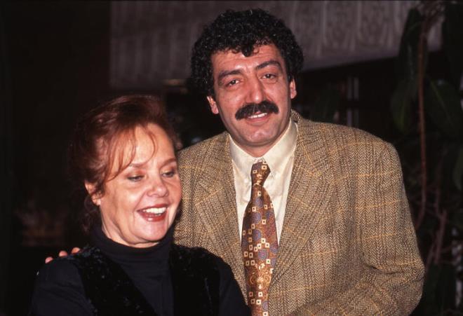 Usta sanat, 15 Kasm 2012'de geirdii by-pass ameliyatndan sonra akcier ve kalp yetmezlii nedeniyle youn bakma kaldrld. Drt ay youn bakmda kalan sanatya solunum cihaz baland. Mslm Grses, 3 Mart 2013'te, tedavi grd stanbul Memorial Hastanesinde hayatn kaybederek Zincirlikuyu Mezarl'na defnedildi. Mtevaz karakteriyle bilinen Grses'in yaamn beyaz perdeye aktaran "Mslm" filmi, sanatnn anlurfa'daki ocukluundan balayp Adana'da kefedilmesine ve stanbul'da yldzlamasna kadar pek ok bilinmeyen ynn 2018'de sinemaseverlere sunmutu.