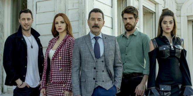 Kanal D'de bir sezondur ilgiyle izlenen diziden, izleyici artk vazgeti. Dizinin setinde de kriz knca Zalim stanbul iin kt haber geldi. Avar Film tarafndan yapmcl yaplan dizinin kadrosunda Fikret Kukan, Deniz Uur, Mine Tugay, Ozan Dolunay, Simay Barlas, Berker Gven, Bahar ahin, Sera Kutlubey, dris Nebi Takan, Ayen Sezerel ve Gamze Demirbilek gibi nl isimlerin yer ald dizinin fii ekildi.