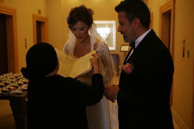 Fakat iftin aldklar bu terapinin de ie yaramad ve ikilinin anlamal olarak boanma karar ald ne srlmt.