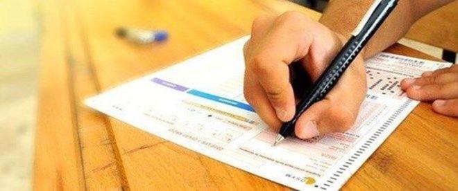 Bankaya giderek cret yatrmak isteyen adaylarn banka grevlisine bavuruda bildirdikleri T.C. kimlik numarasn ve  snav cretini yatracan bildirmesi, bankadan aldklar dekont zerindeki T.C. Kimlik Numaras, ad, soyad ve snav ad  bilgisini kontrol etmeleri ve dekontu saklamalar gerekiyor.