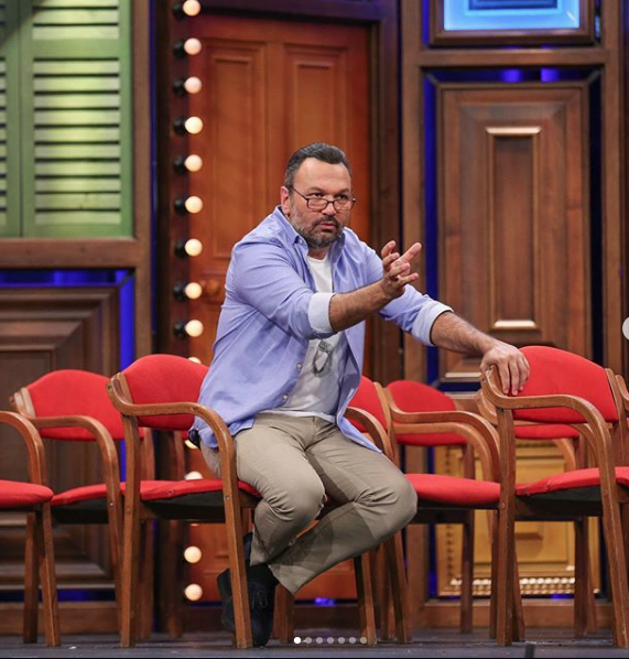 Sunal, aklamasnda unlar syledi:<br>    ''Bizim bu isimde amcamz yok. Babam Kemal Sunal zerinden bu tip olaylarn yaplmas ve bunlarn ortaya kmas bizleri derinden zyor. Bizim bu tip film projemiz de yok.''