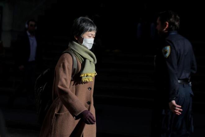 MT: CORONA VRS NSAN ELYLE RETLD  <br>Virs salgn dnya geneline yayld ve nemli bir halk sal krizi oluturduu anda internette en ok dolaan mitlerden biri 'virsn insan eliyle bir laboratuvarda retildii" oldu.