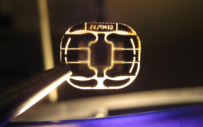 Akll telefon teknolojisinde byk bir devrim balatan Apple, son olarak iPhone XS serisi telefonlaryla dikkat ekmiti. Bu telefonlarn en ok konuulan zellii ise eSIM teknolojisi oldu.