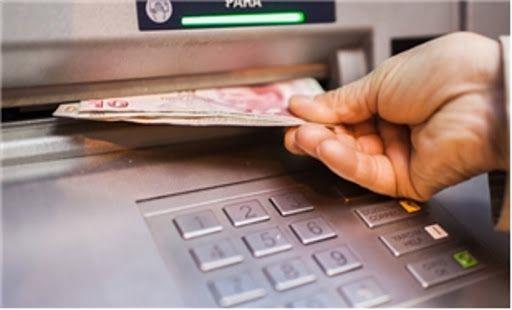 QNB Finansbank  <br>  QNB Finansbank da emeklilere bin 250 TL'ye varan nakit kazanma frsat sunuyor. Ayrca emekli tandklarn ynlendirenlere, emekli bana 125 TL veriliyor.